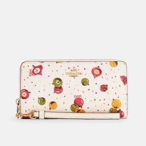 🔻PRICE DROP🔻Coach Zip Around Wallet